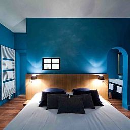 Zwembad west telefoonnummer