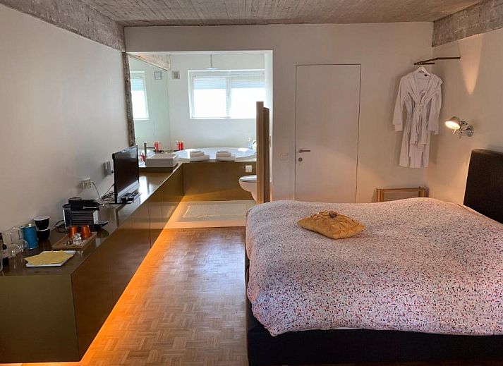 Guest house 010463 - Bed and Breakfast Antwerp - B&B Yellow Submarine