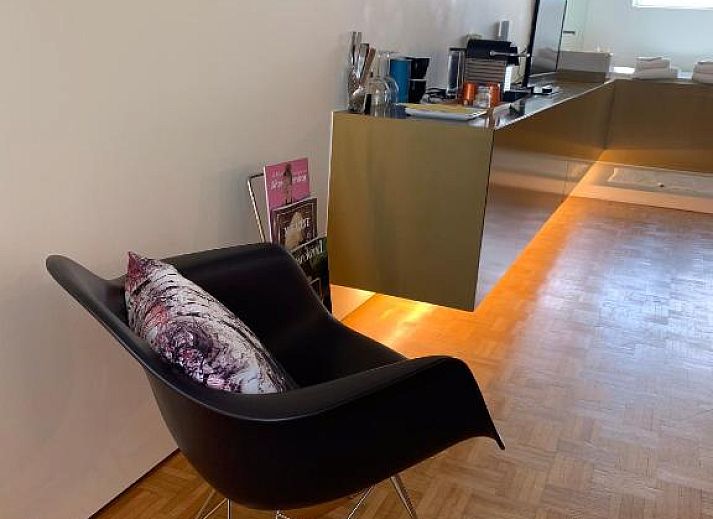 Guest house 010463 - Bed and Breakfast Antwerp - B&B Yellow Submarine
