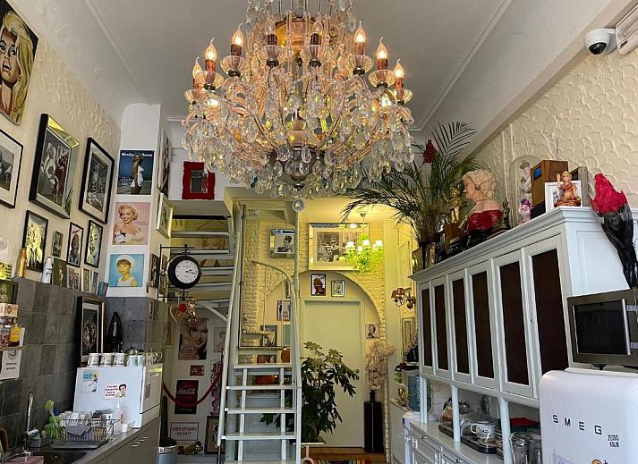 Guest house 010476 • Bed and Breakfast Antwerp • Budget Boutique Hotel Urban Dreams