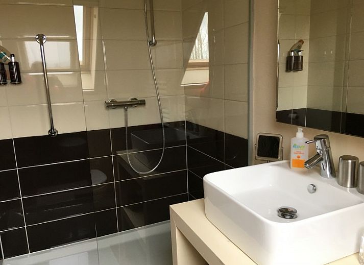 Comfortabele slaapkamer in B&B De Zoete Kers, Wakken, Belgie.