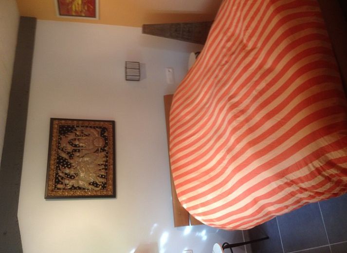 Informatives Plakat der Fruehstueckspension Aalsters Genot in Aalst, Ostflandern, mit Einrichtungen und Lage.