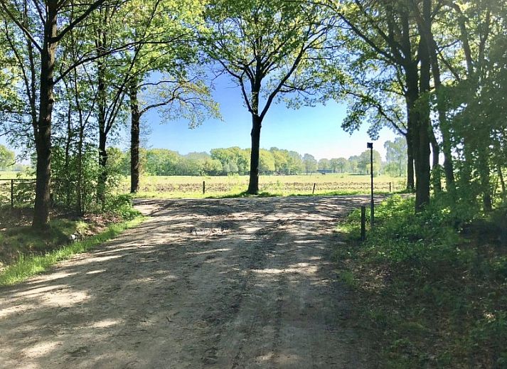 Modern bathroom with skylight at B&B 't Mjeels Pierke in Meerle, Antwerp.