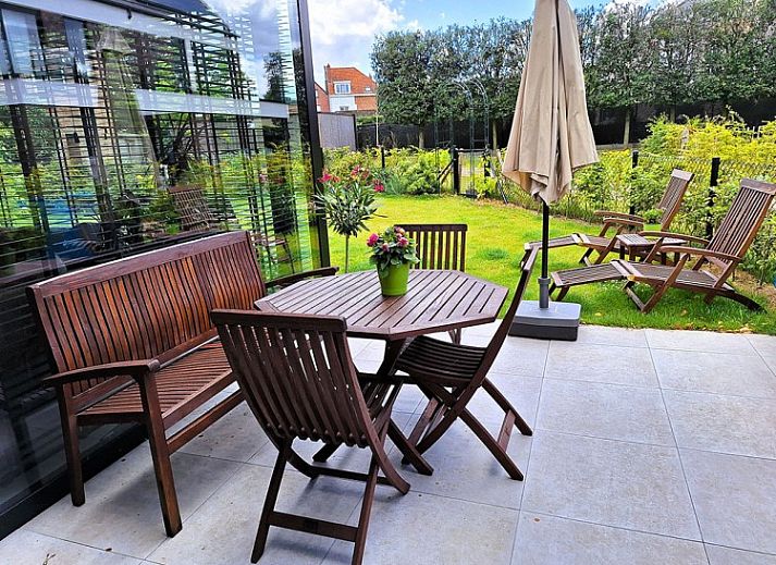 B&B Waterzicht in Wijnegem, Antwerpen, bietet moderne Unterkuenfte mit herrlichem Blick auf die gruene Umgebung.