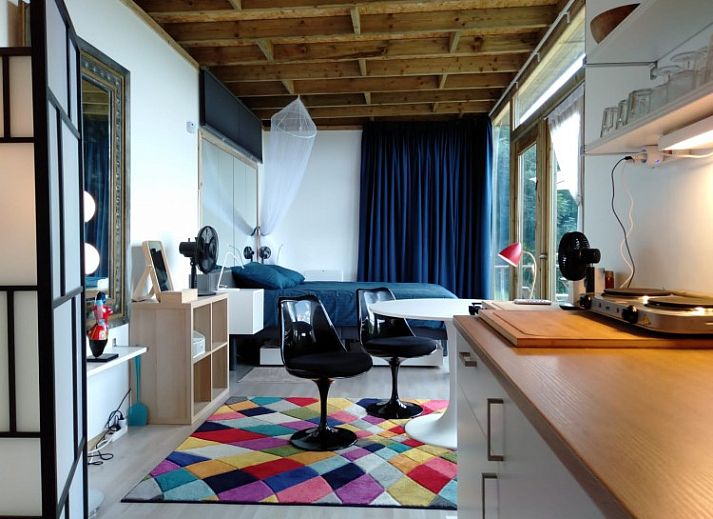 The Lodge in Grote-Spouwen, Limburg, Belgium, offers stunning views from the terrace of this bed and breakfast.