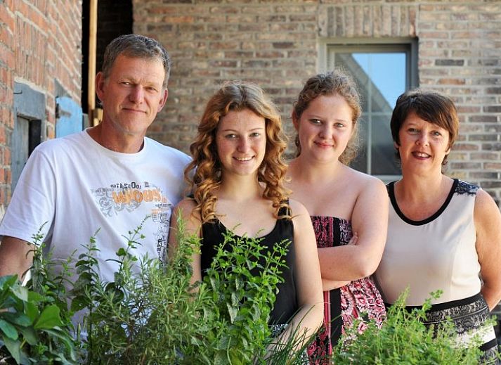 Gezellige slaapkamer in B&B Het Vuchterhof, Maasmechelen, Limburg, Belgie. Comfortabel verblijf met stijlvolle inrichting.