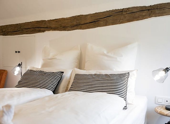 Uitgebreid ontbijtbuffet met vers fruit en broodjes in Vakantiehuisje in Stoumont, Ardennen.