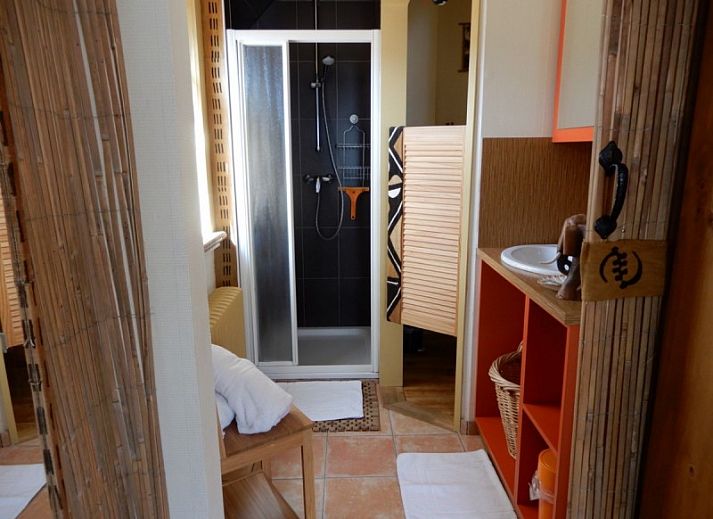 Charlatan bed and breakfast on the Belgian coast in Knokke-Heist with unique beach experience.