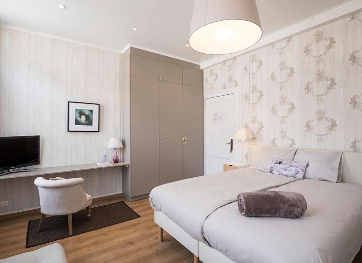 Guest house 240409 • Bed and Breakfast Antwerp • Restaurant & Guesthouse Cachet de Cire