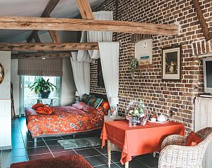 Ruime suite in Hoeve Westdijk bed and breakfast, Brugge, met rustieke charme en luxe voorzieningen in West-Vlaanderen.