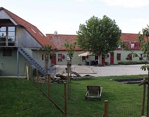 Uitzicht op de buitenkant van B&B De Zoete Kers, Wakken, Belgi.