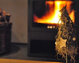 Warme sfeer met open haard in den Levensstroom, bed and breakfast in Stavele, West-Vlaanderen, Belgi.