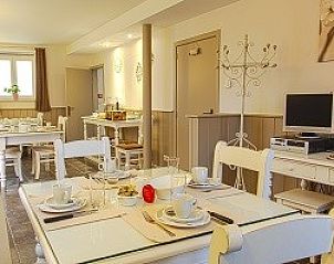 Ontbijtruimte in De Fruithoeve bed and breakfast, Tongeren, Limburg, Belgi.