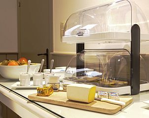 Uitgebreid ontbijtbuffet in De Fruithoeve bed and breakfast, Tongeren, Limburg, Belgi.