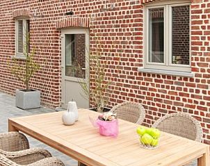 Gezellig terras bij De Fruithoeve bed and breakfast, Tongeren, Limburg, Belgi.