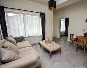 Luxe suite met zithoek in B&B De Bloesem in Tongeren, Limburg, Belgi, bed and breakfast.